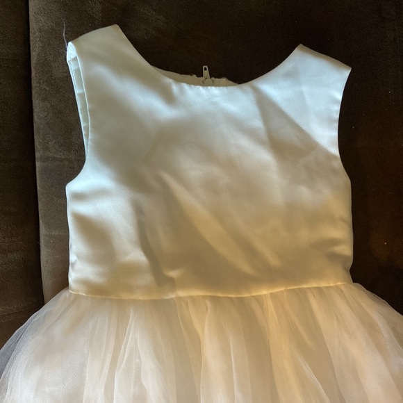 Flower girl dress, size 2. No brand tag - Picture 2 of 6